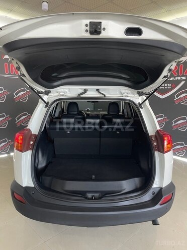 Toyota RAV4-14