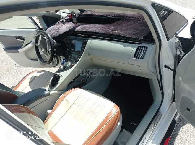 Toyota Prius-3