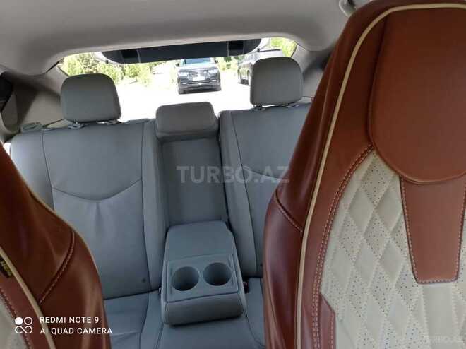 Toyota Prius-5