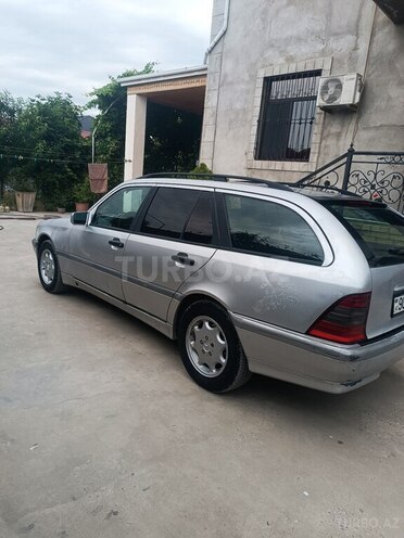 Mercedes C 220-3