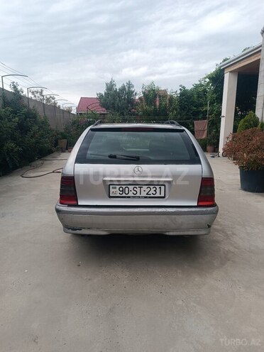 Mercedes C 220-2