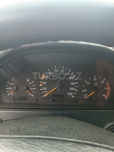 Mercedes C 220-12