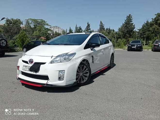 Toyota Prius-7