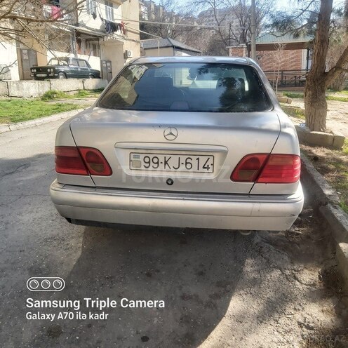 Mercedes E 220-14