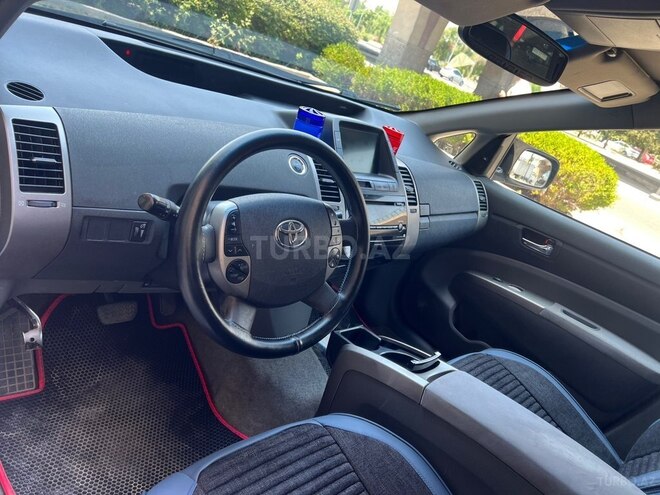Toyota Prius-9