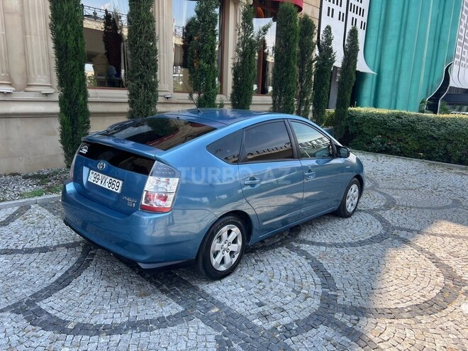 Toyota Prius-6