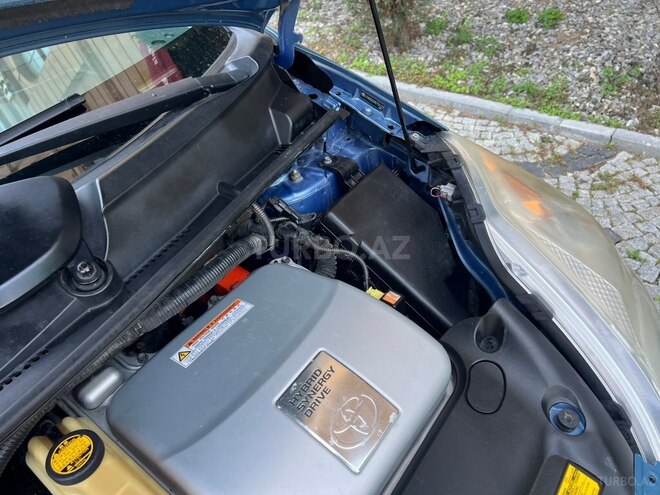Toyota Prius-14
