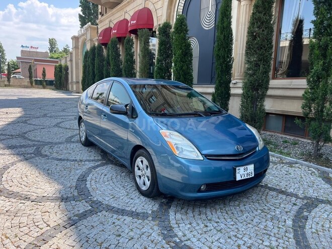 Toyota Prius-4