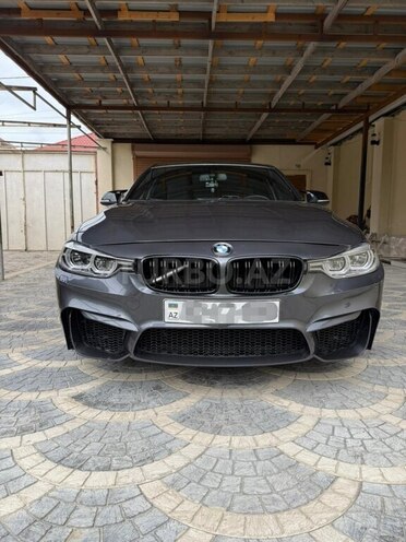 BMW 330-1