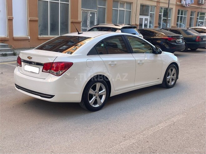 Chevrolet Cruze-4