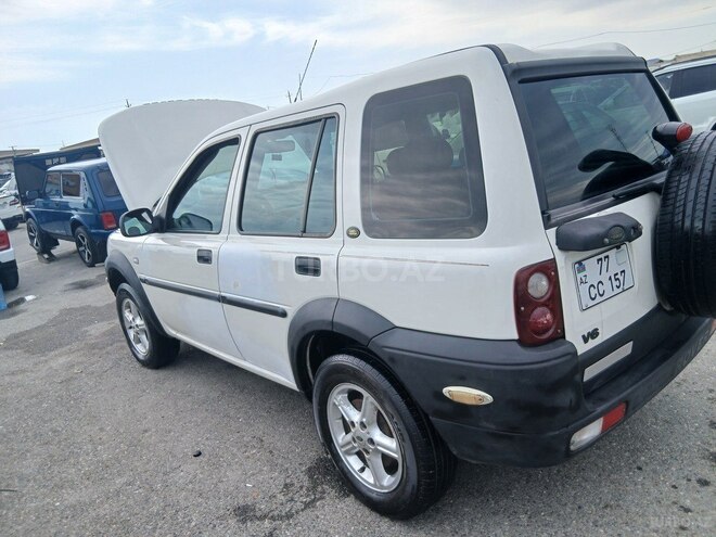 Land Rover Freelander-12