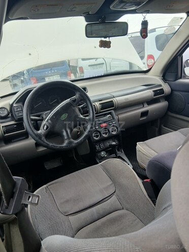 Land Rover Freelander-10