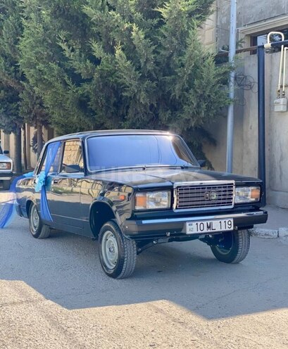 LADA (VAZ) 2107-2