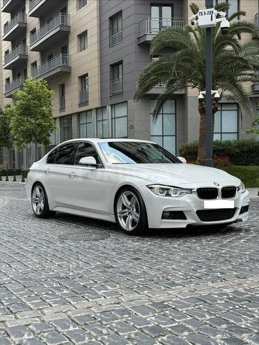 BMW 330-3