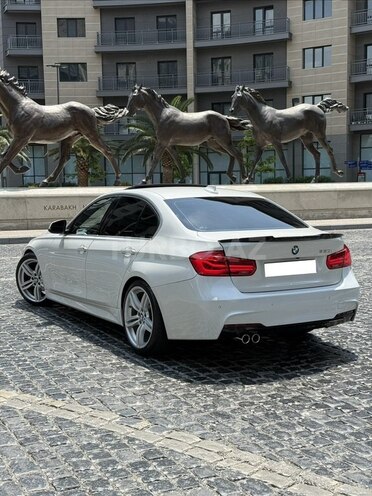 BMW 330-15