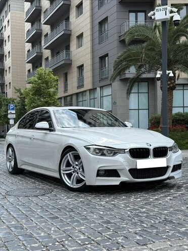 BMW 330-8