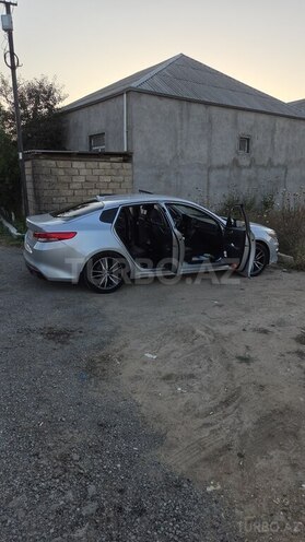 Kia K5-6