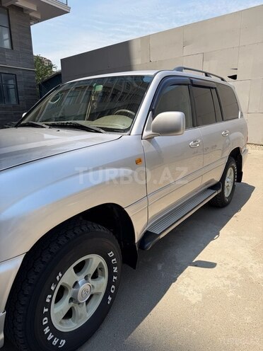 Toyota Land Cruiser-8