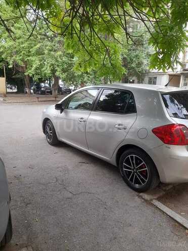 Toyota Auris-3