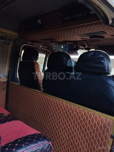 Ford Transit-7