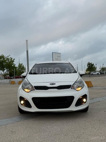 Kia Rio-1