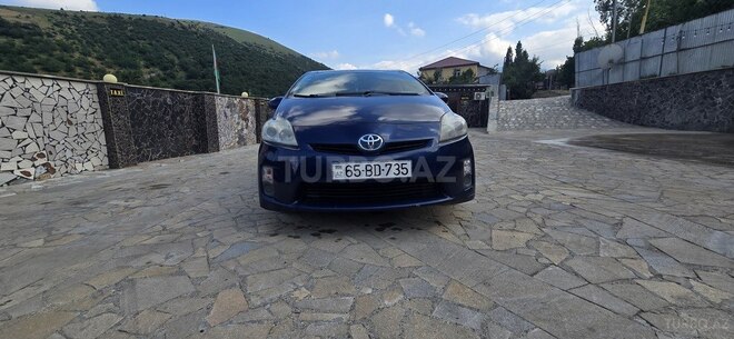 Toyota Prius-1