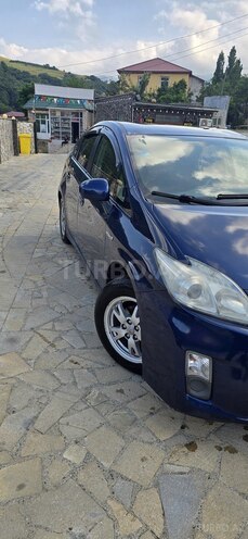 Toyota Prius-10
