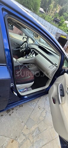 Toyota Prius-6