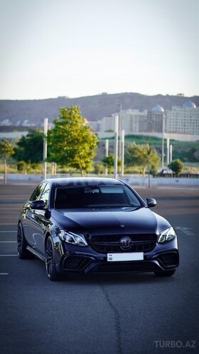 Mercedes E 220 d-1