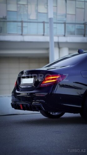 Mercedes E 220 d-8