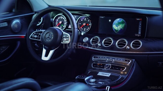 Mercedes E 220 d-10