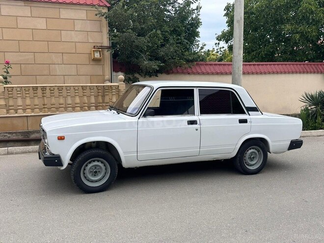 LADA (VAZ) 2107-3