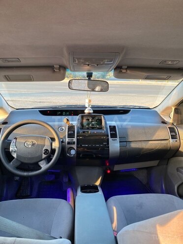 Toyota Prius-9