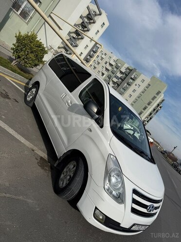 Hyundai H-1-4