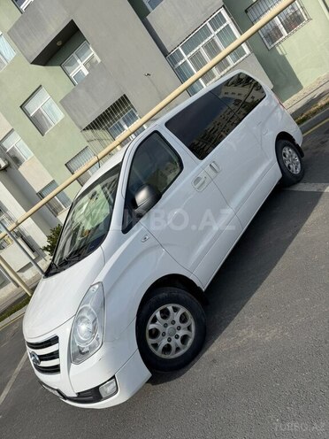 Hyundai H-1-3