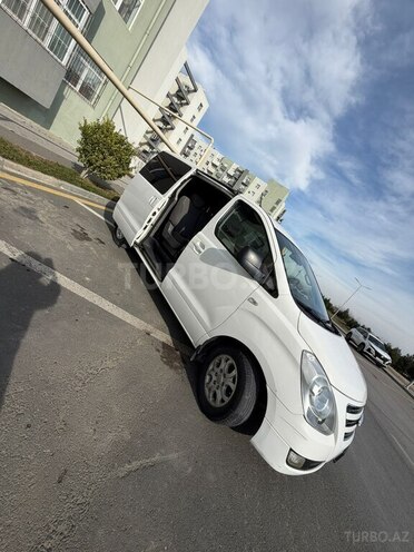 Hyundai H-1-11
