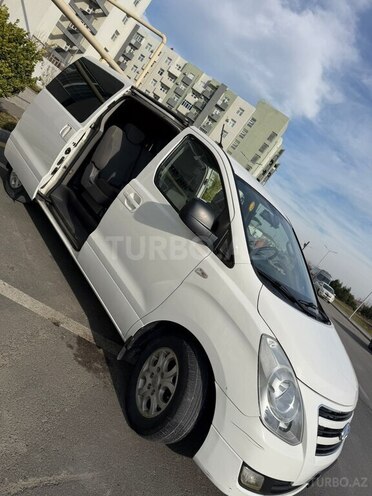 Hyundai H-1-10