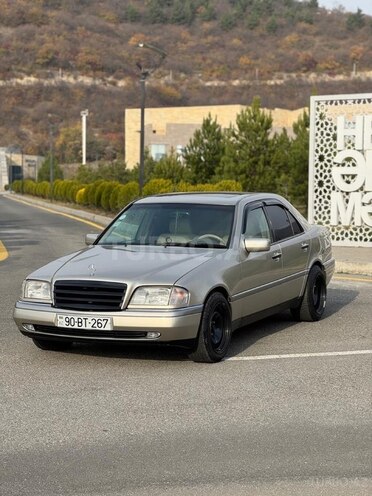 Mercedes C 230-1