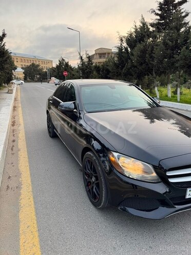 Mercedes C 300 4MATIC-4
