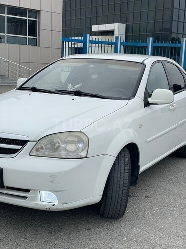 Chevrolet Lacetti-2