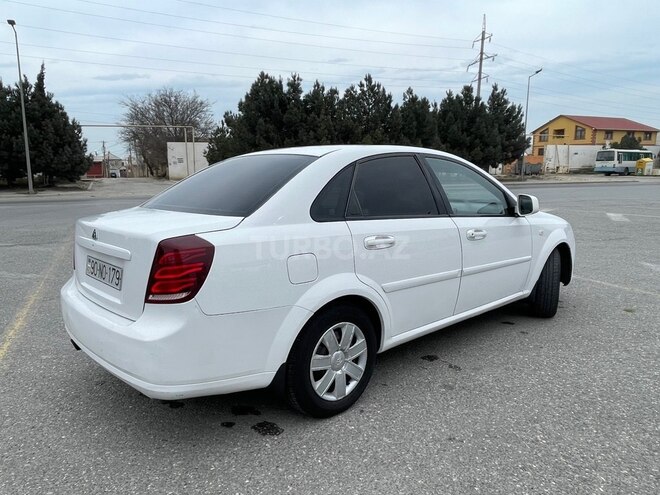 Chevrolet Lacetti-5