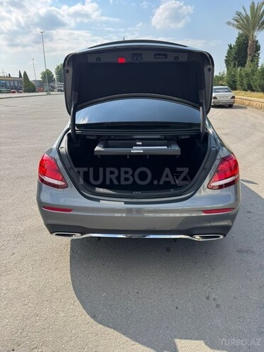 Mercedes E 300-4
