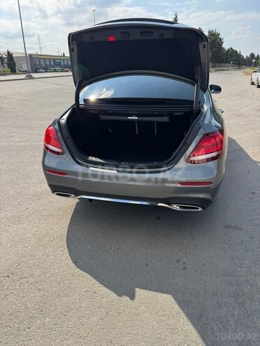 Mercedes E 300-3