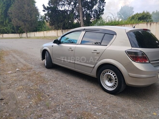 Opel Astra-7
