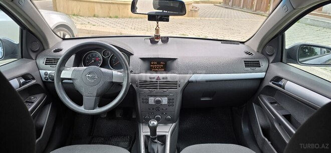 Opel Astra-3