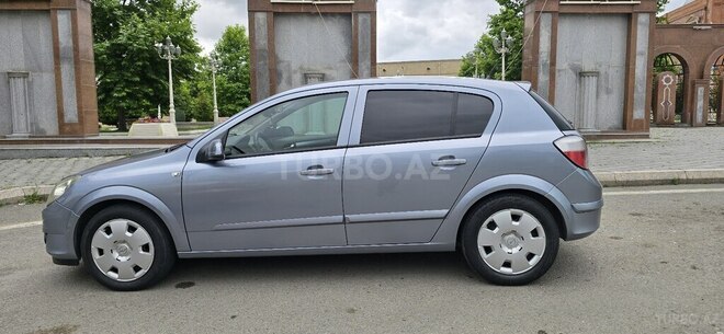 Opel Astra-10