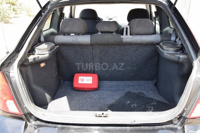 Hyundai Accent-6