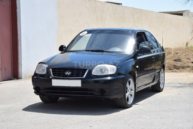 Hyundai Accent-3