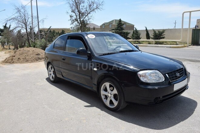 Hyundai Accent-7