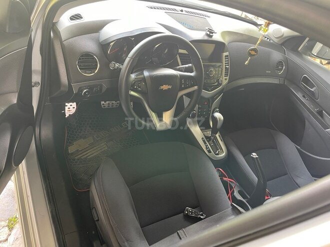 Chevrolet Cruze-4